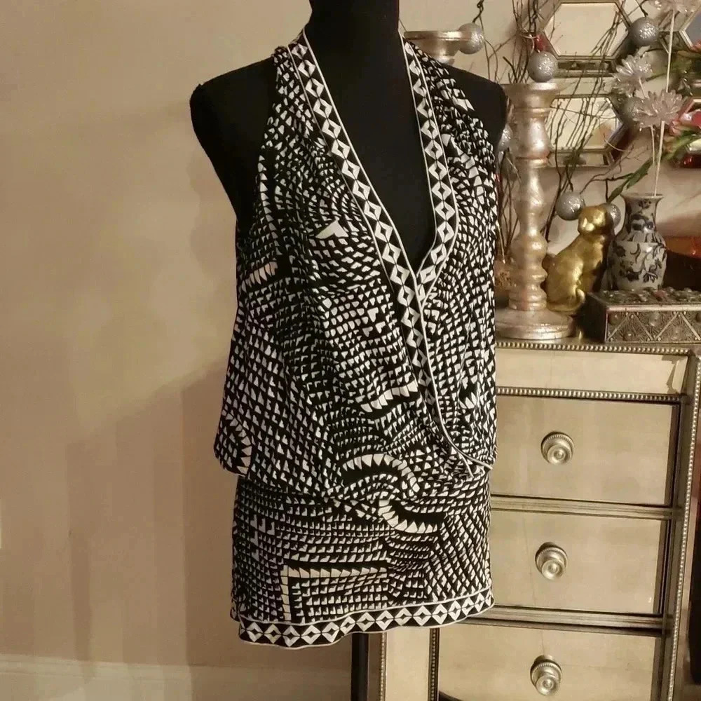 BCBGMaxAzria Black and White Geometric Mini Dress